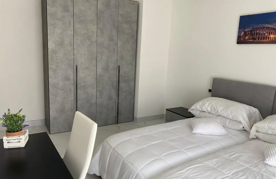 Tiburtina Flats-1